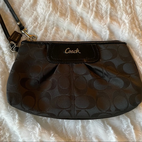 Coach Wristlet - Picture 2 of 7